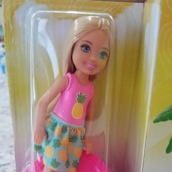 NWT 🩷 Barbie Chelsea Doll Tiki Hut Playset with Moldable Sand. NIB - Picture 2 of 10